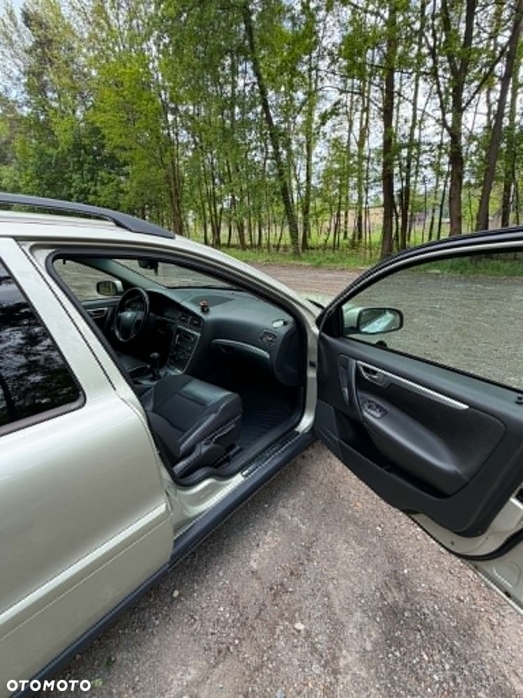 Volvo V70 2.5 T AWD Summum - 12