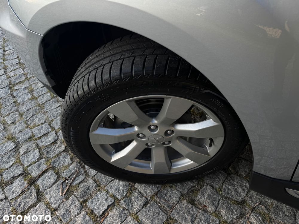Mitsubishi Outlander 2.0 2WD Invite - 22