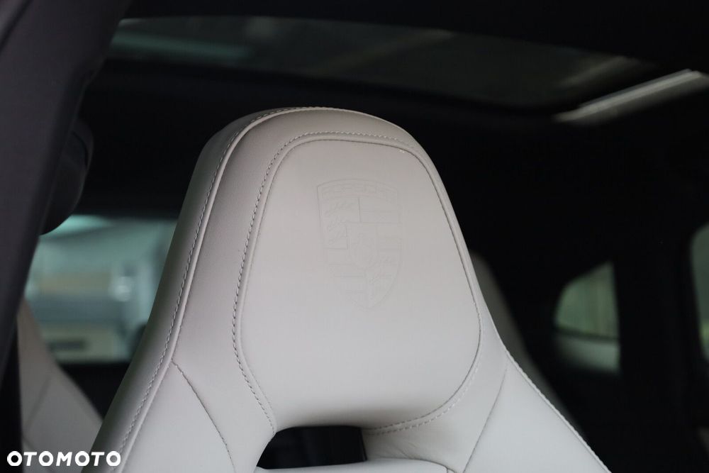 Porsche Panamera - 22