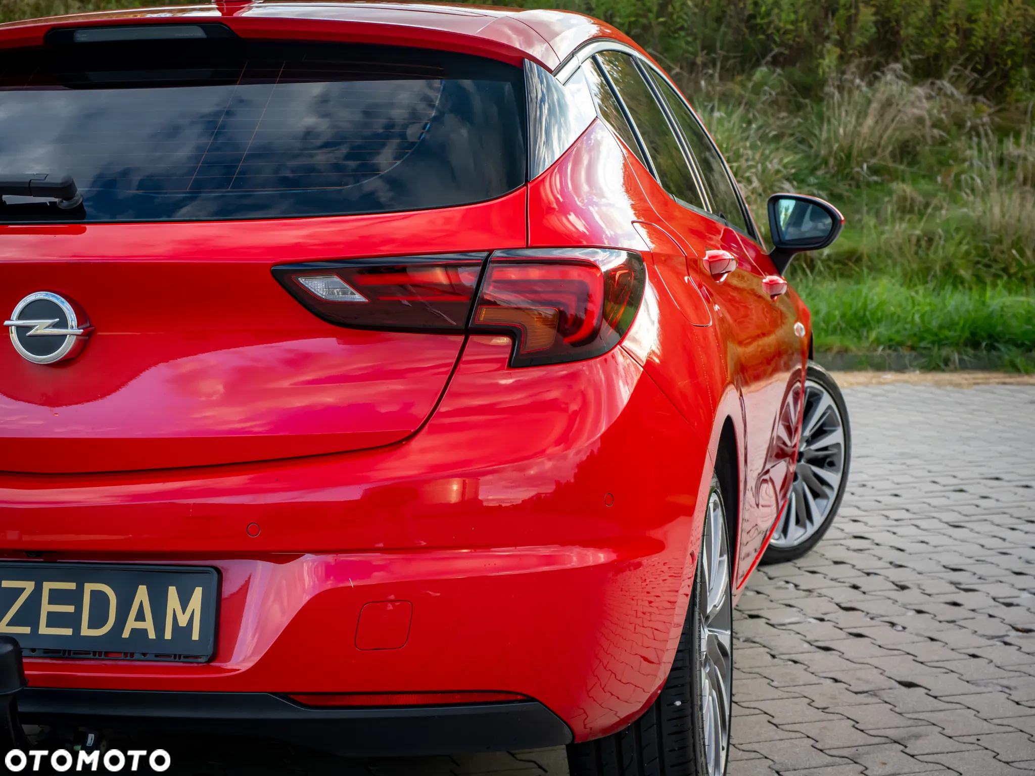 Opel Astra IV 1.6 CDTI Essentia - 16
