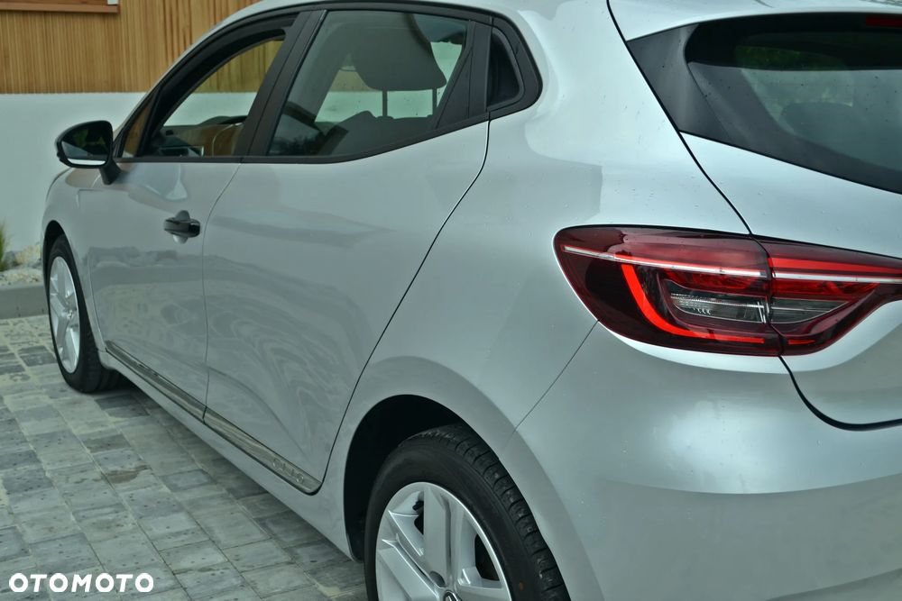 Renault Clio - 8