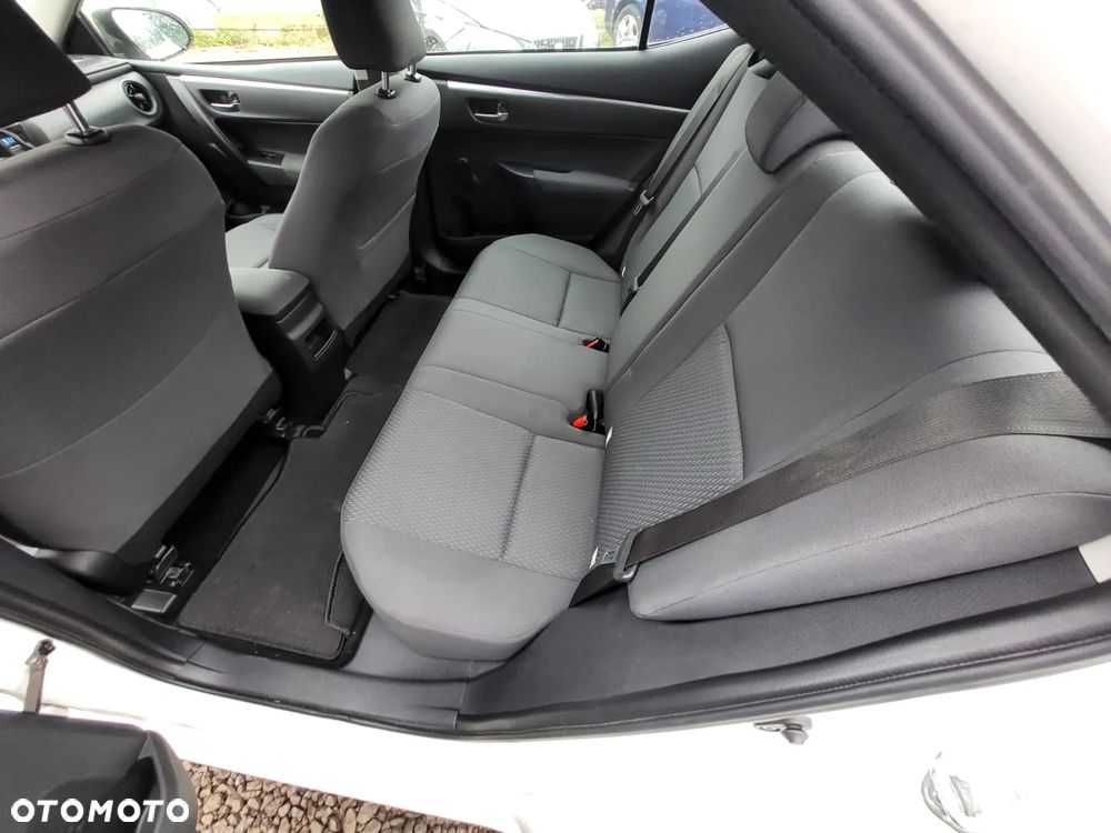 Toyota Corolla 1.33 Comfort - 14