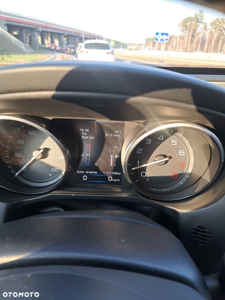 Jaguar XE 2.0 T Prestige - 22
