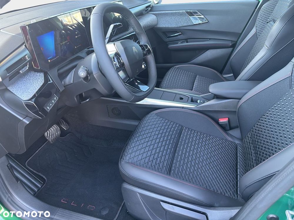 Renault Clio - 11