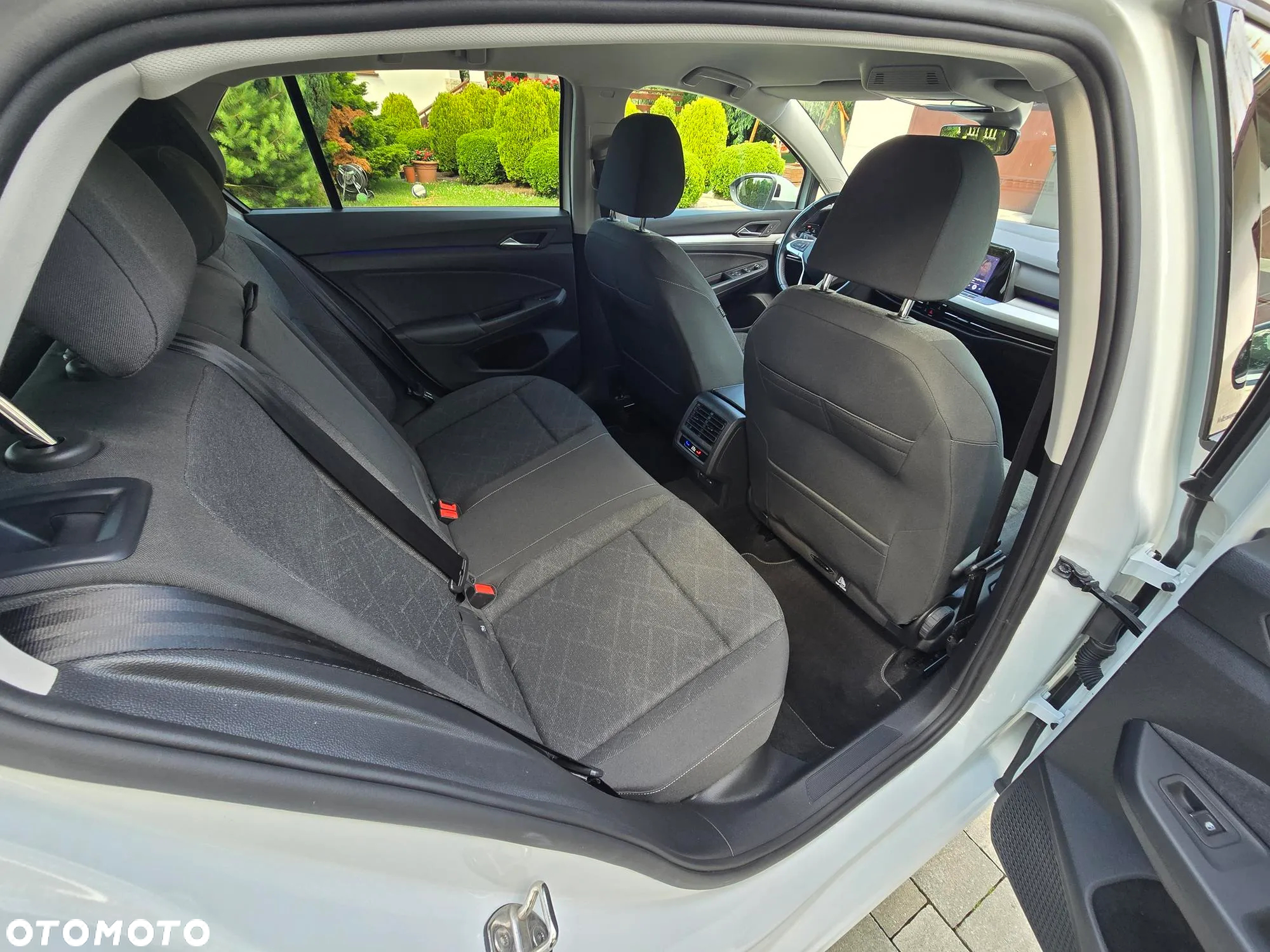 Volkswagen Golf 2.0 TDI SCR DSG United - 14