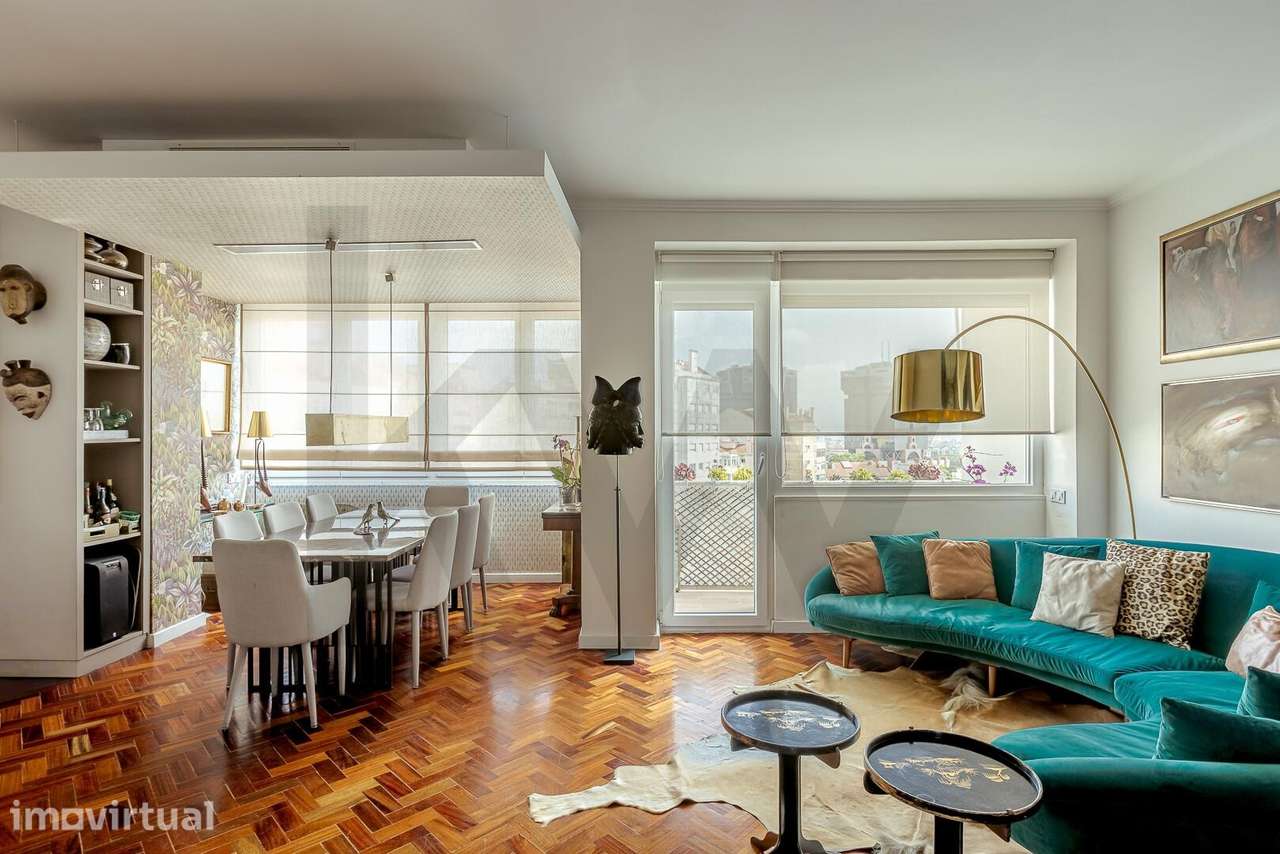 Lisboa, Campolide | Espaçoso  Apartamento T2 com Varanda Panorâmica e - Grande imagem: 5/49