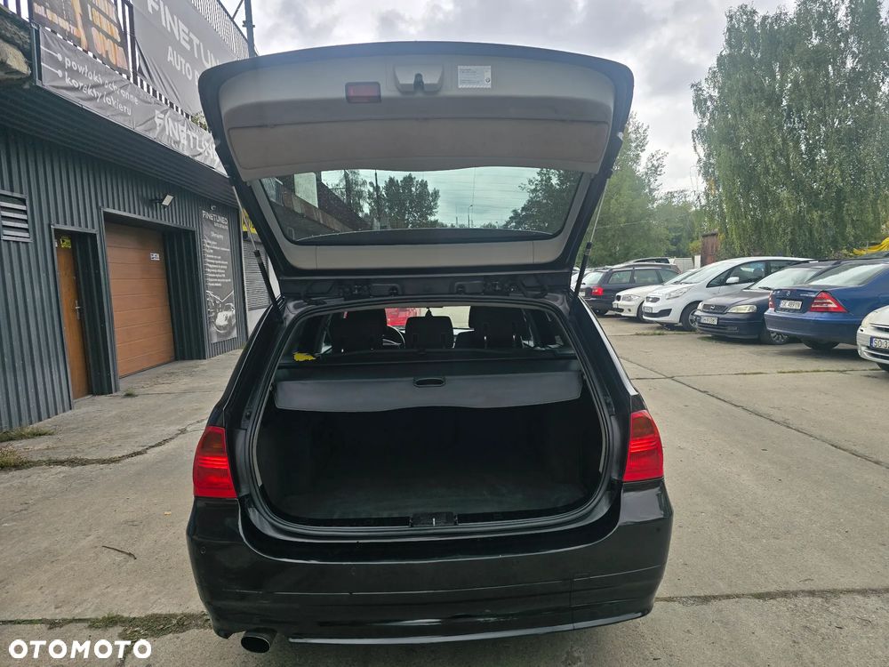 BMW Seria 3 318d - 14