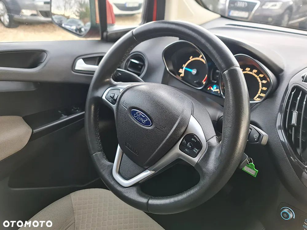 Ford Tourneo Courier 1.5 TDCi Titanium - 28