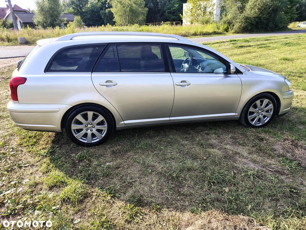 Toyota Avensis 2.0 D-4D Luna - 31