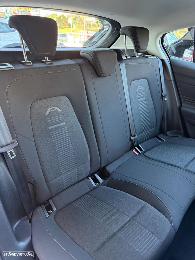Ford Focus 1.5 TDCi ECOBlue Active - 33