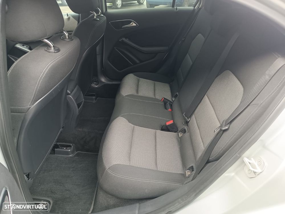 Mercedes-Benz A 180 CDI BlueEFFICIENCY Edition Style - 11