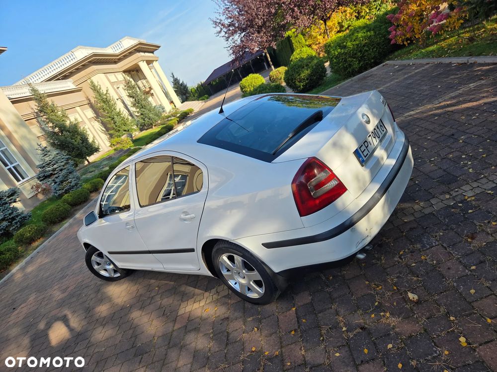 Skoda Octavia 1.9 TDI Ambiente DSG - 17