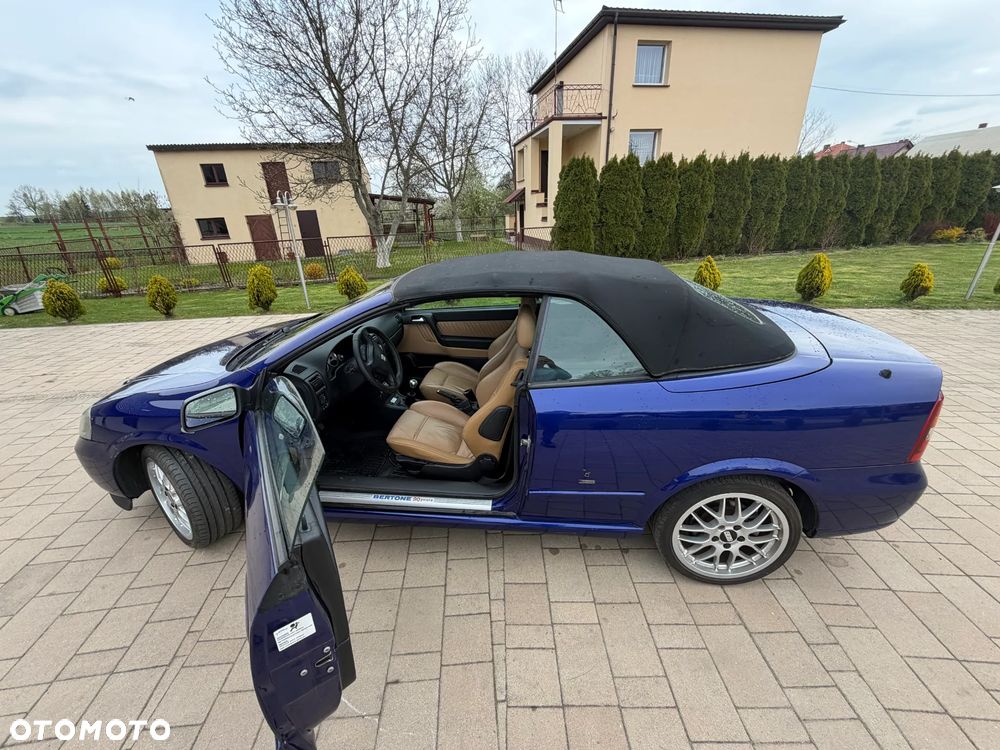 Opel Astra 2.0 T - 8