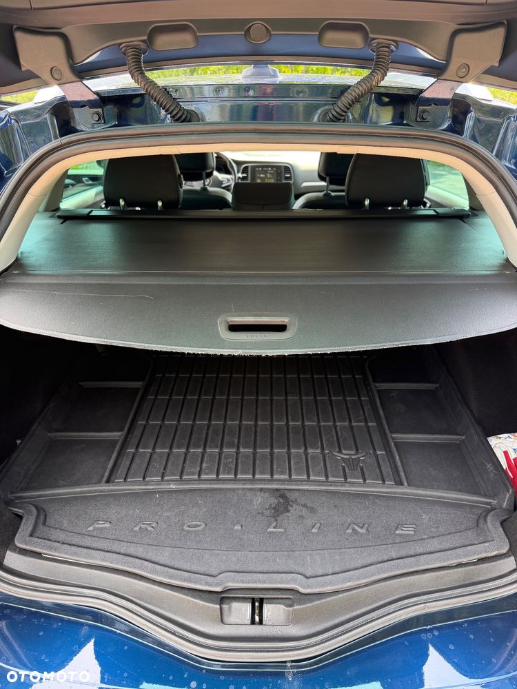 Renault Megane ENERGY TCe 140 EDC BOSE EDITION - 9
