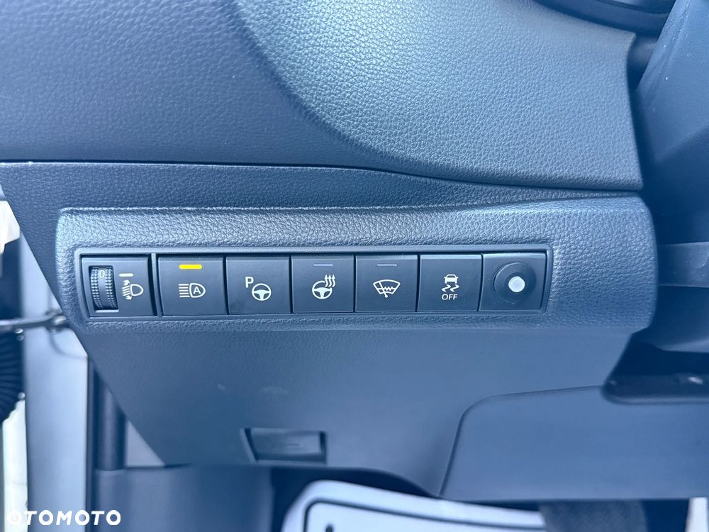Toyota GR Corolla - 16