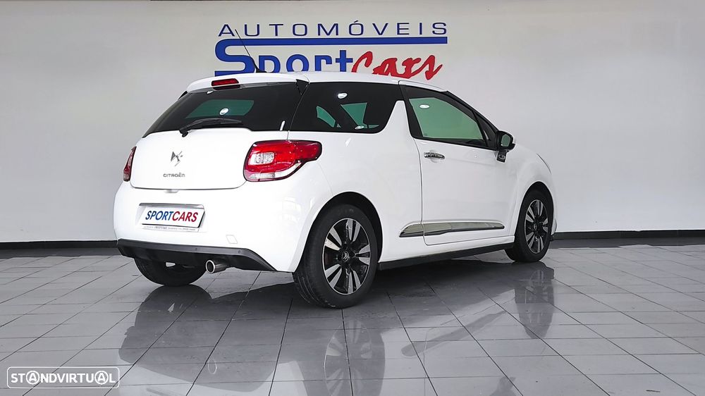 Citroën DS3 1.6 HDi Airdream So Chic - 12