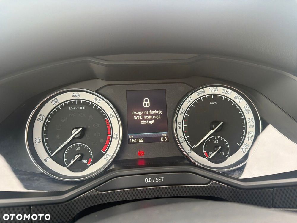 Skoda Superb - 24
