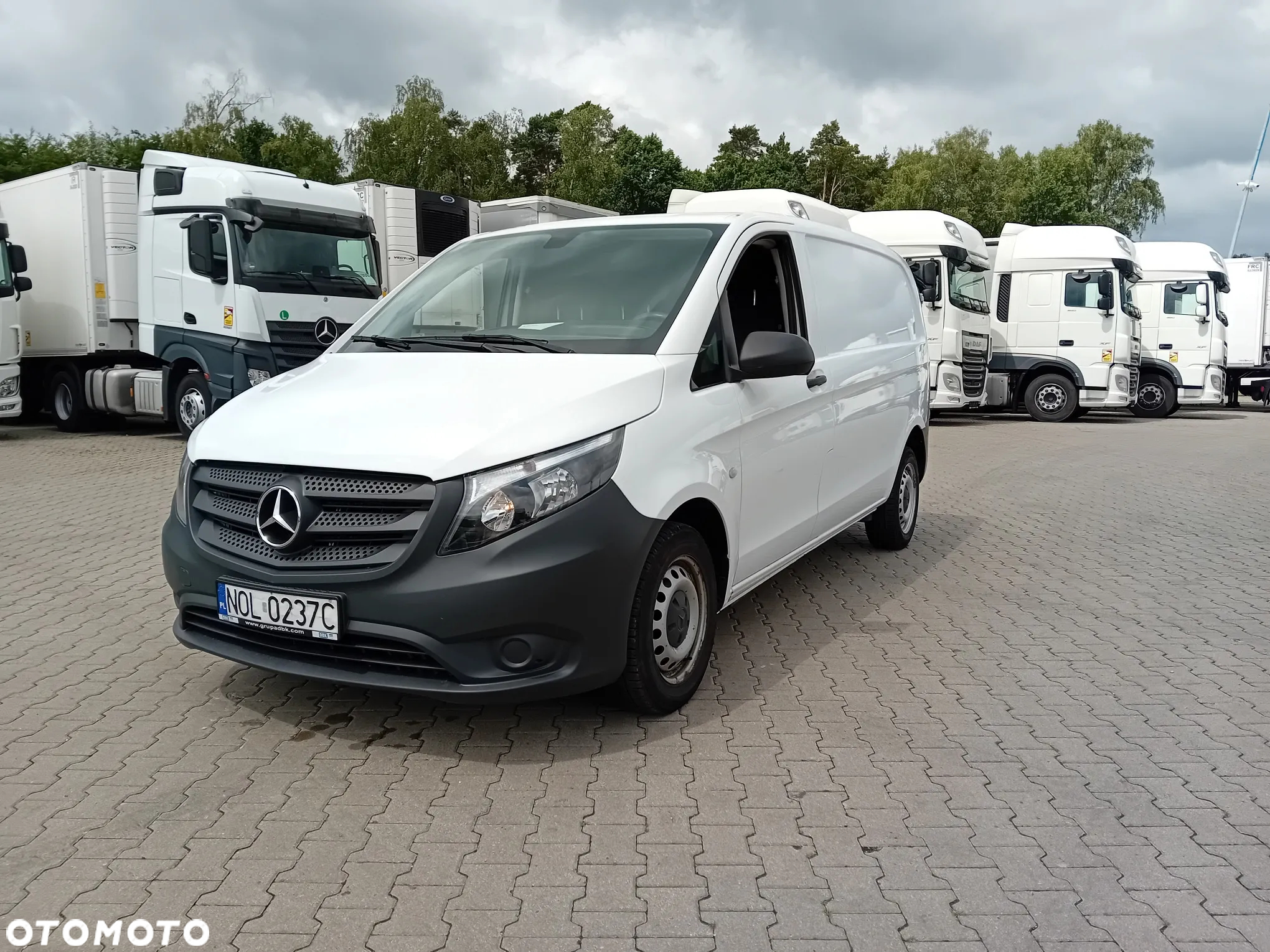 Mercedes-Benz VITO 110 - 3