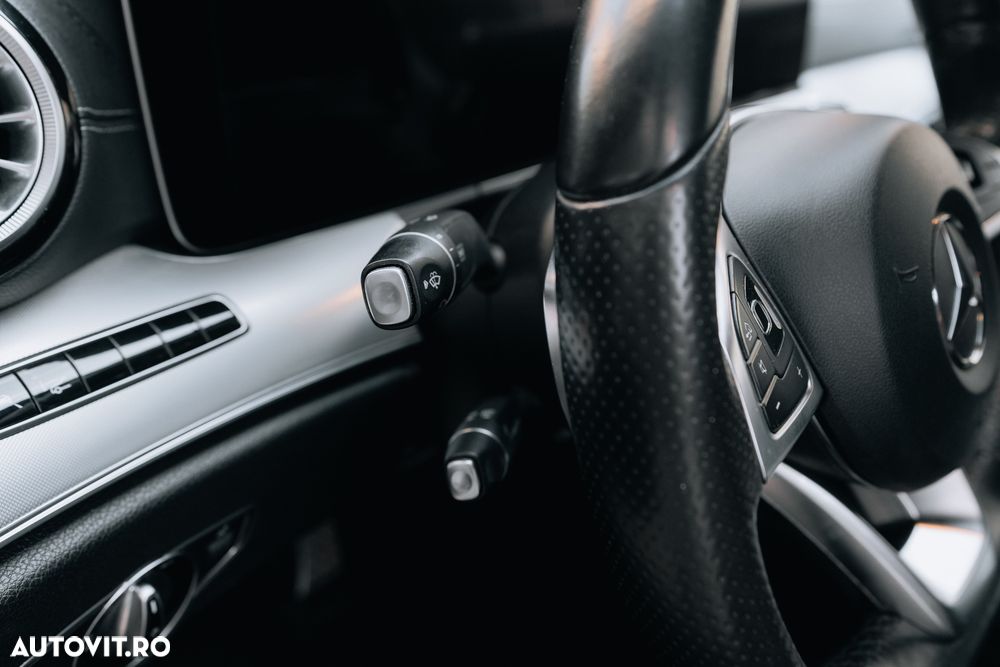 Mercedes-Benz E 220 d 4MATIC - 18