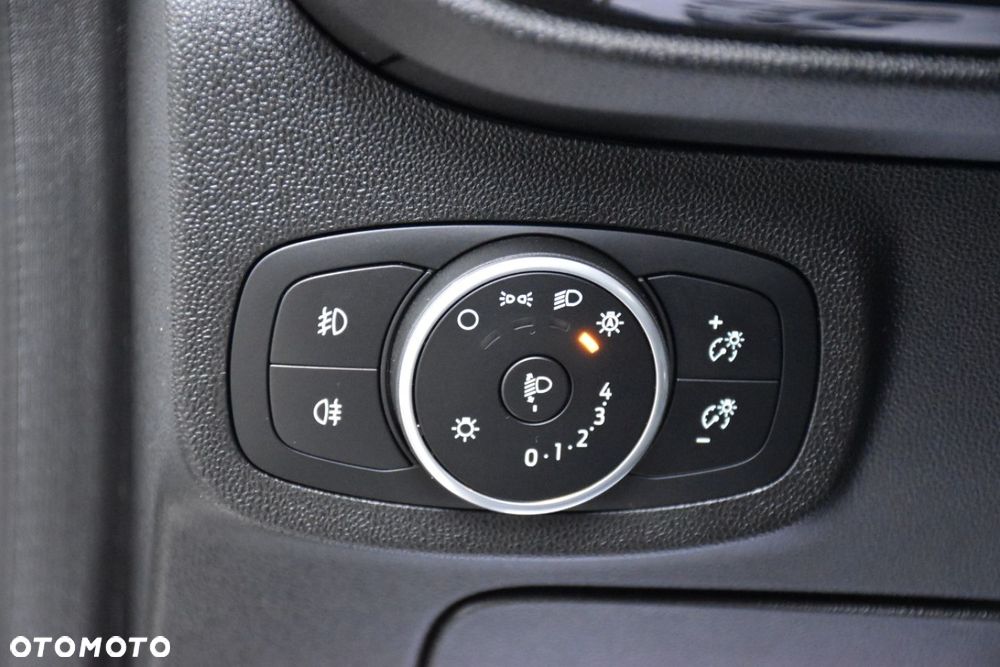 Ford Fiesta 1.0 EcoBoost S&S TITANIUM X - 12