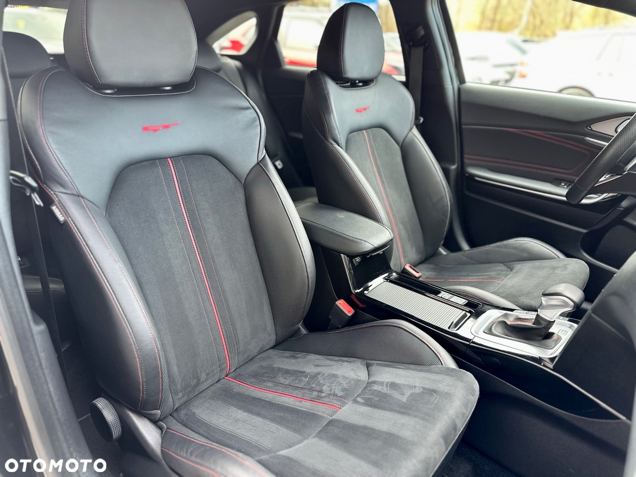 Kia ProCeed 1.6 T-GDI GT DCT - 27