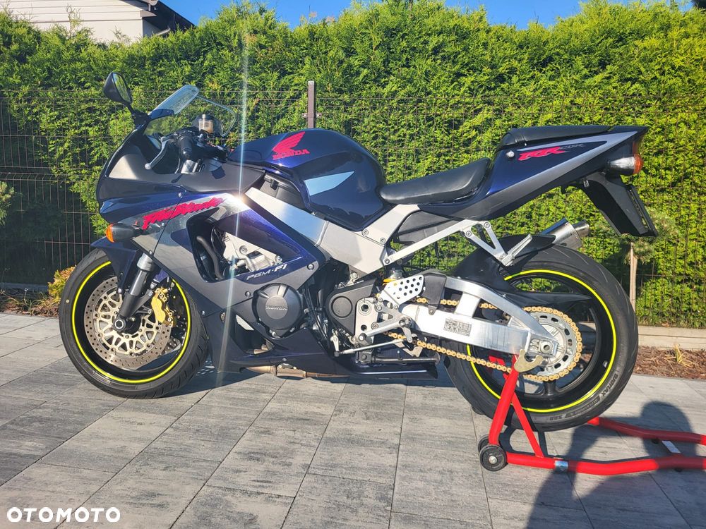 Honda CBR - 7