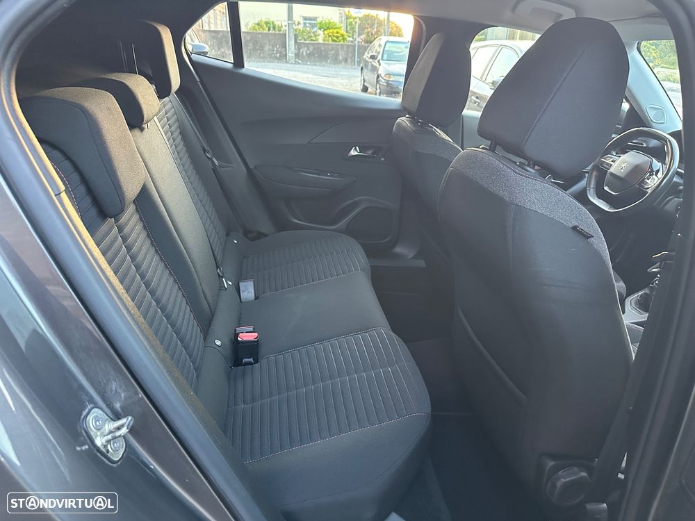 Peugeot 2008 BlueHDi 110 Active Pack - 28