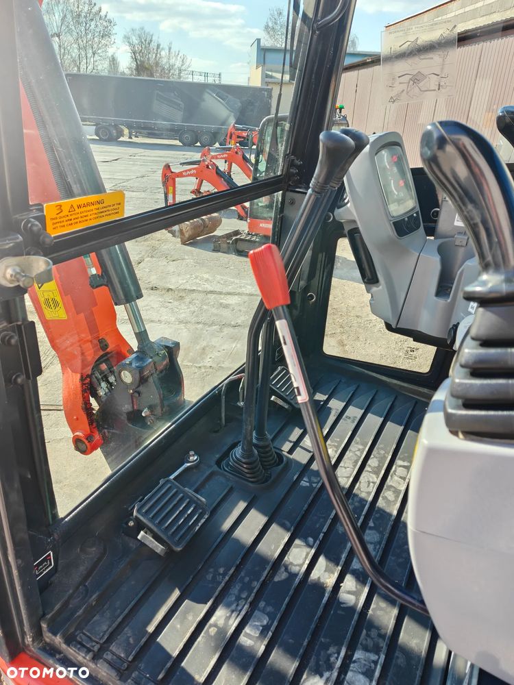 Kubota KX016-4 - 13