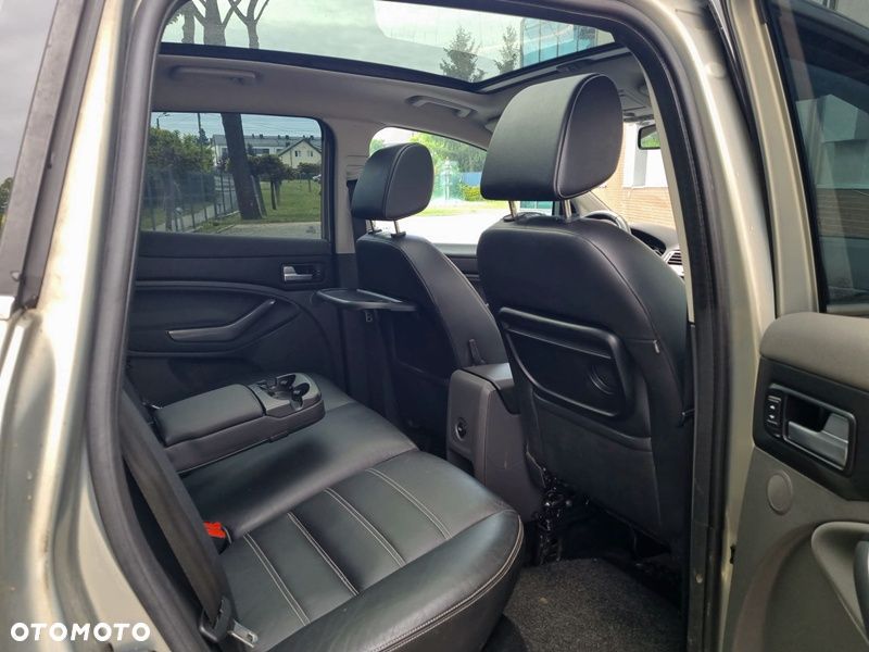 Ford Kuga 2.0 TDCi 4x4 Titanium - 16