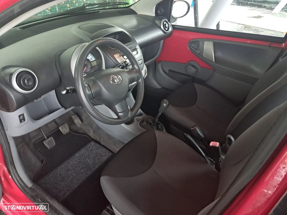 Toyota Aygo 1.0 + AC - 11