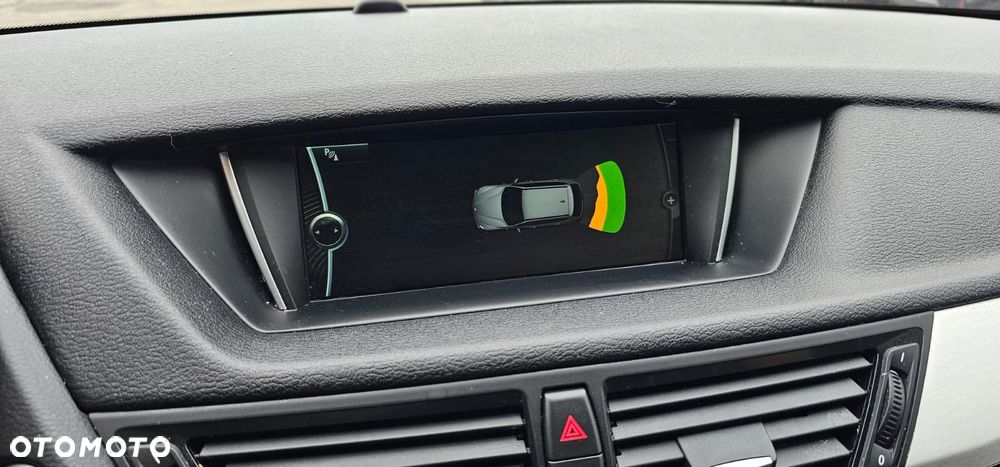 BMW X1 sDrive20d - 16