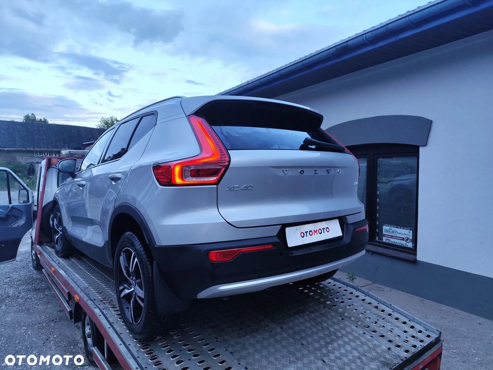 Volvo XC 40 B4 B DKG Plus Bright - 9