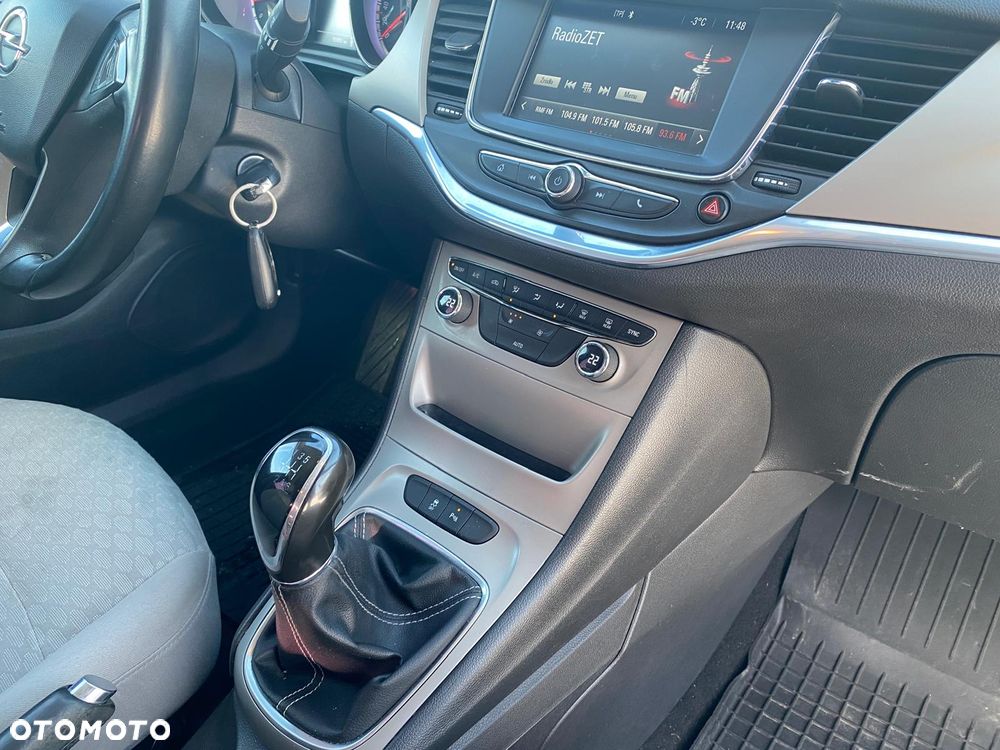 Opel Astra 1.4 T GPF Dynamic S&S - 18