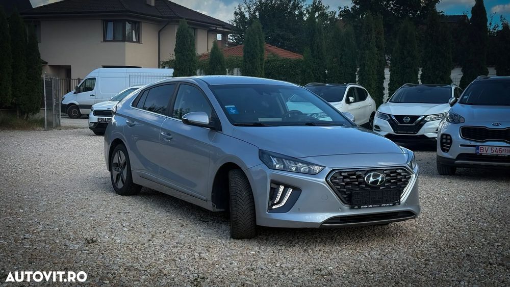 Hyundai IONIQ 1.6 GDI Premium - 2