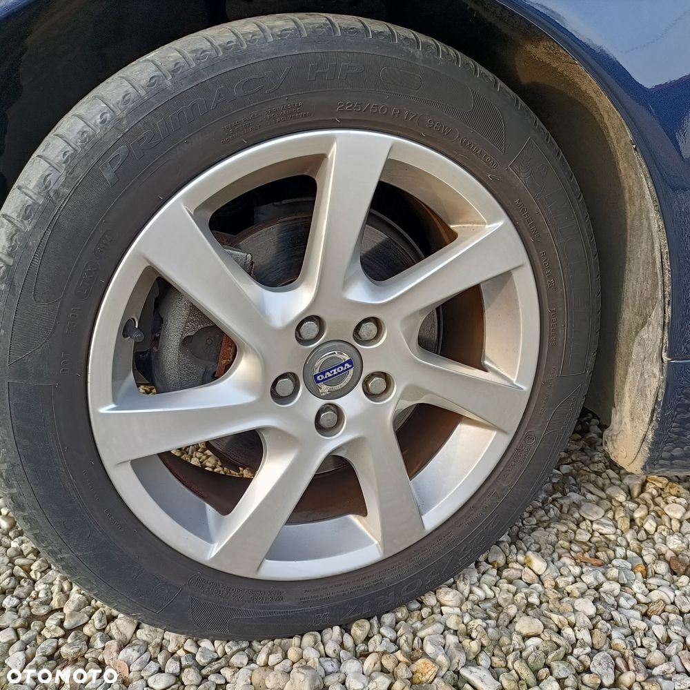 Volvo V70 D2 Black Edition - 23