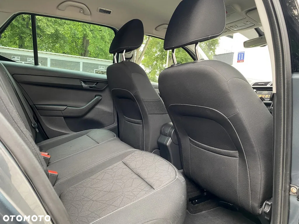 Skoda Fabia 1.0 Monte Carlo - 9