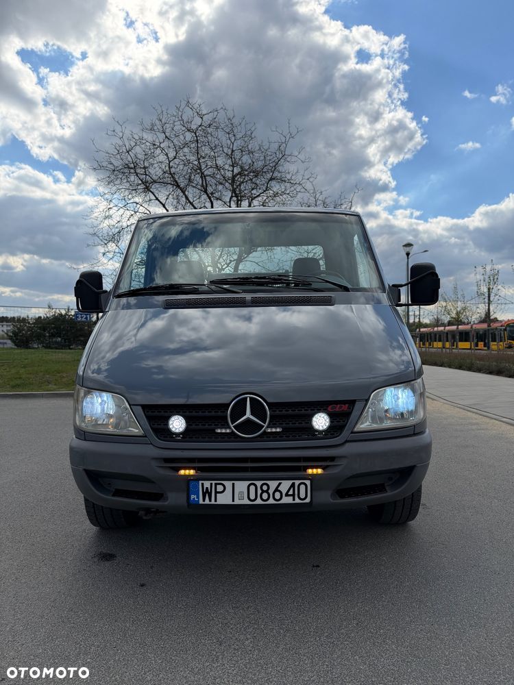 Mercedes-Benz Sprinter - 10