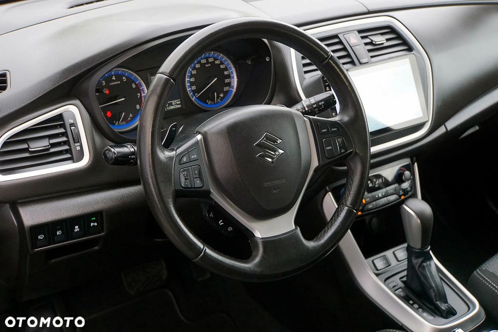 Suzuki SX4 S-Cross 1.6 Premium Plus 4WD CVT - 28