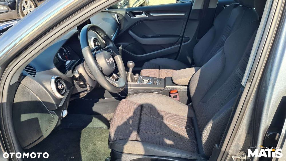 Audi A3 Sportback - 6