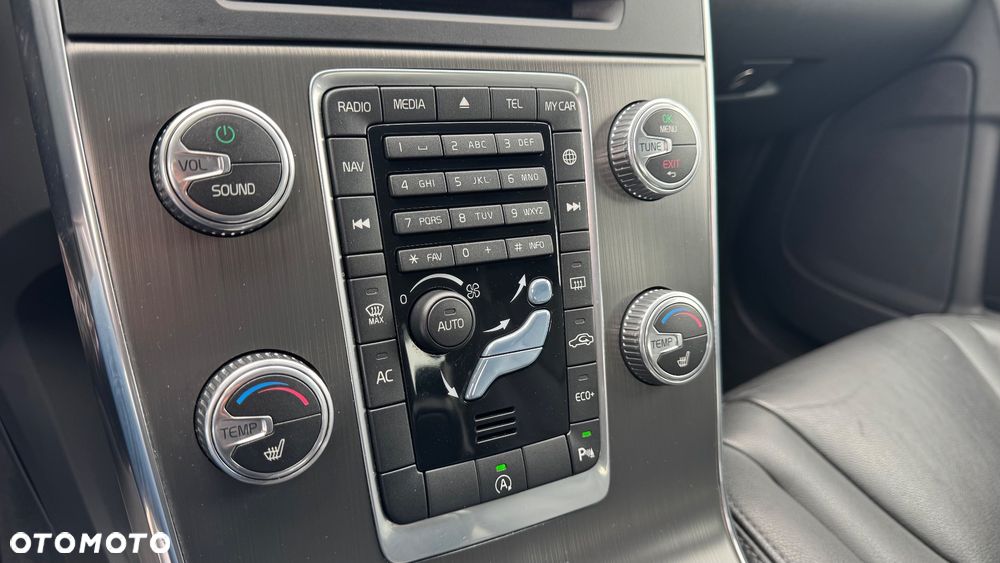 Volvo S60 D3 Geartronic Momentum - 38