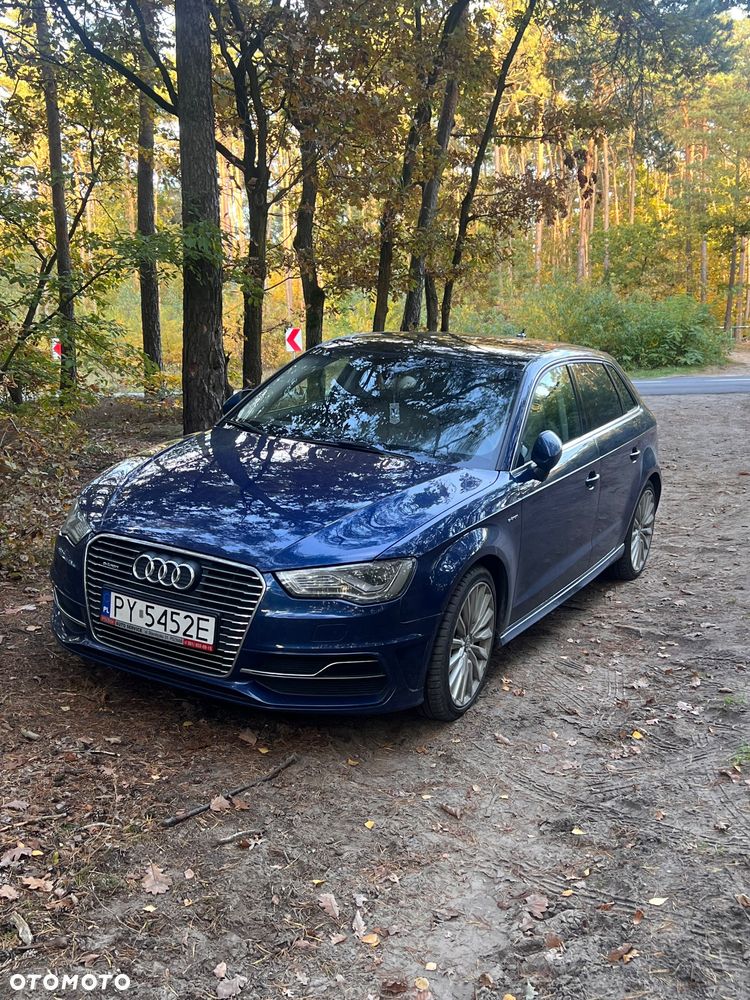 Audi A3 Sportback - 1