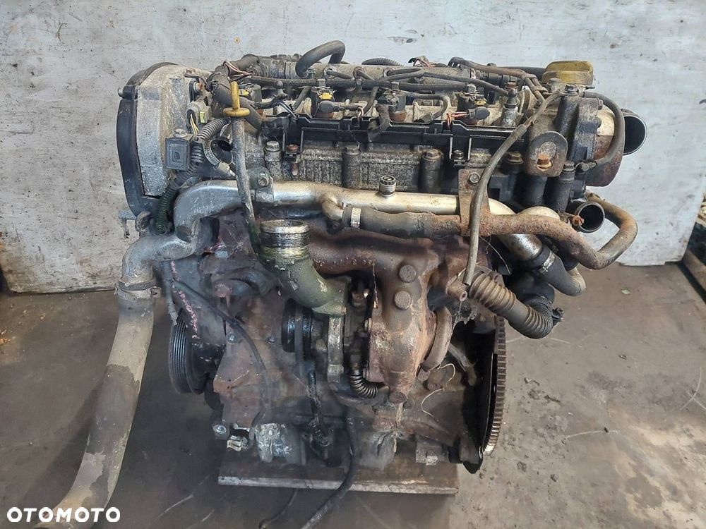 SILNIK DIESEL + POMPA WTRYSKI TURBO FIAT CROMA II 1.9 JTD 939A2000 - 1