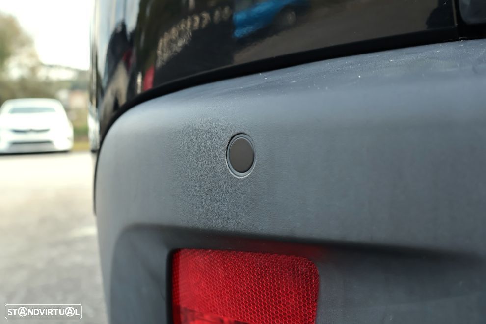 Peugeot e-2008 50 kWh Active Pack - 6