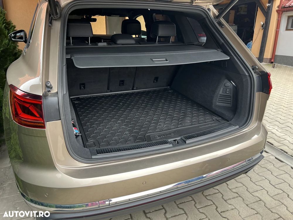 Volkswagen Touareg - 15