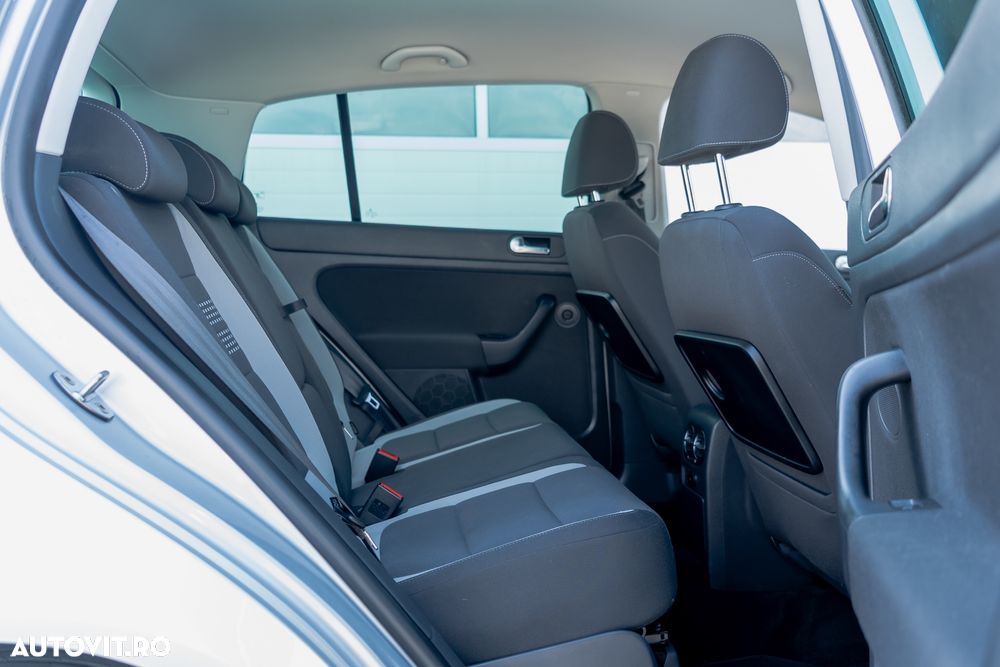 Volkswagen Golf Plus 1.6 TDI DPF MATCH - 30