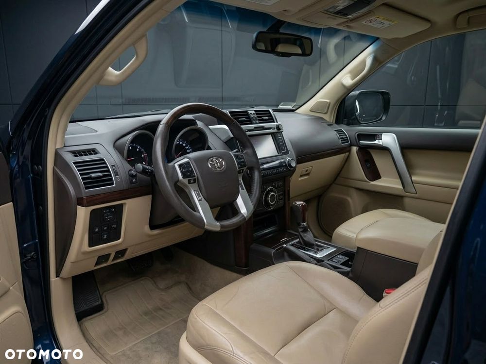 Toyota Land Cruiser LC 4.0 V6 Invincible - 5