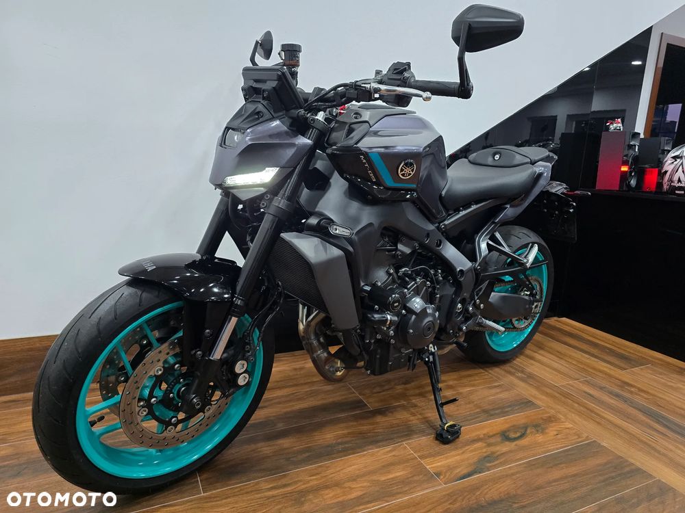 Yamaha MT - 7