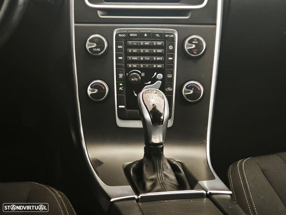 Volvo V60 D2 Geartronic Powershift Edition - 37