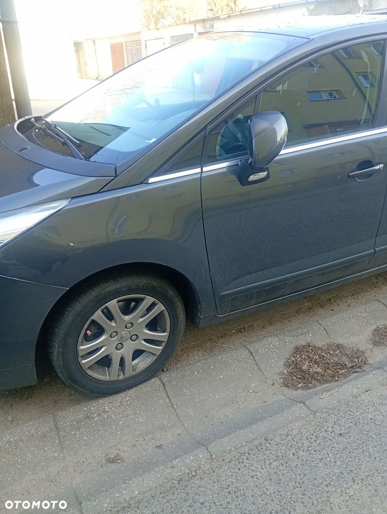 Peugeot 5008 HDI FAP 150 Platinum - 9