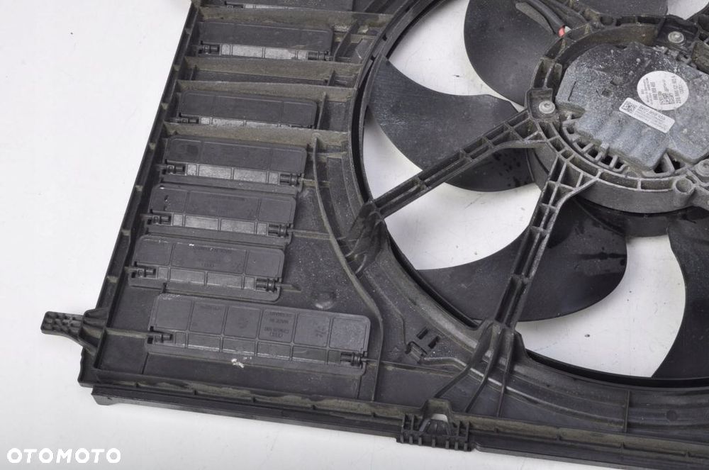 AUDI A4 B9 2.0 TDI WENTYLATOR CHŁODNICY 8W0121207 - 6